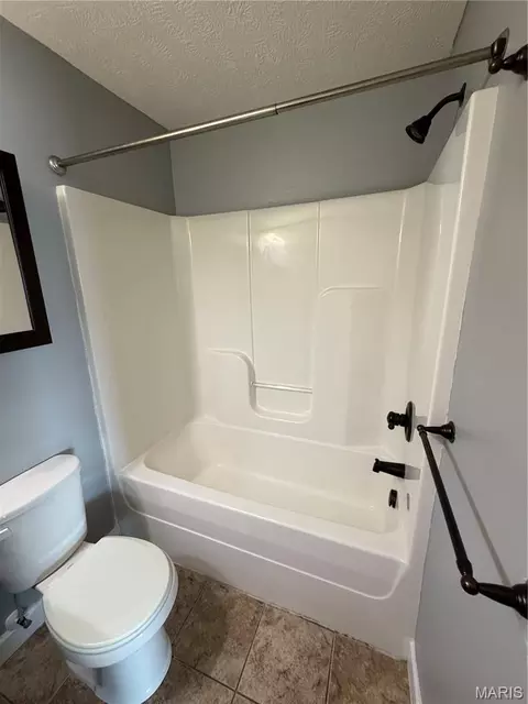 Bath - 20941 Hideaway Ln, Saint Robert, MO 65584 photo 6 of 6
