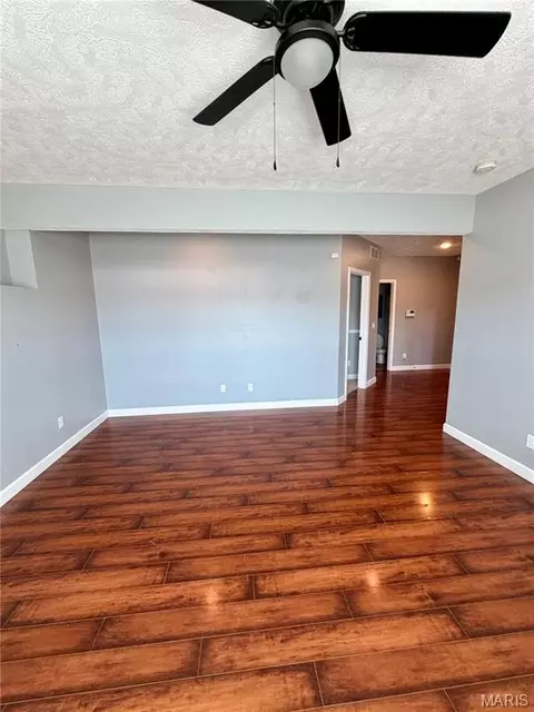 Living - 20941 Hideaway Ln, Saint Robert, MO 65584 photo 2 of 2