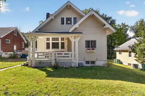 8304 Buchanan Ave, Saint Louis, MO 63114