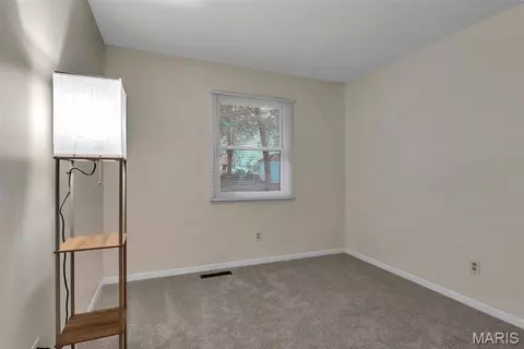 Bedroom - 409 E 11th St E, Washington, MO 63090 photo 5 of 5