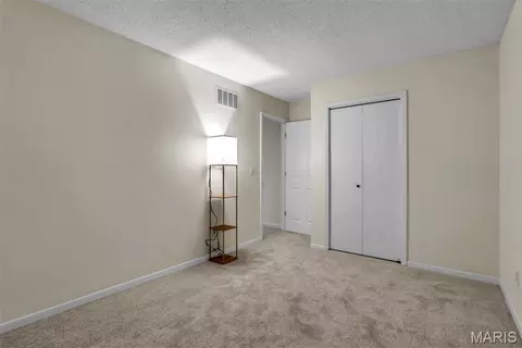 Bedroom - 409 E 11th St E, Washington, MO 63090 photo 3 of 5