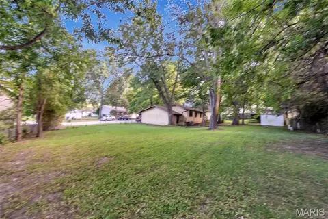 Exterior - 409 E 11th St E, Washington, MO 63090 photo 7 of 11