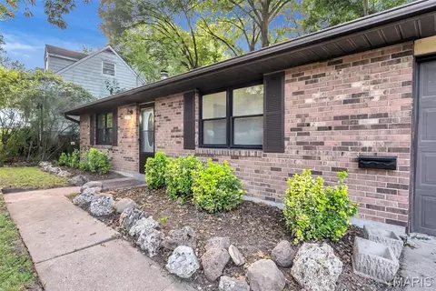 Exterior - 409 E 11th St E, Washington, MO 63090 photo 4 of 11
