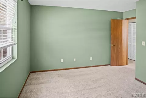Bedroom - 431 Pheasant Ln, Moro, IL 62067 photo 7 of 8