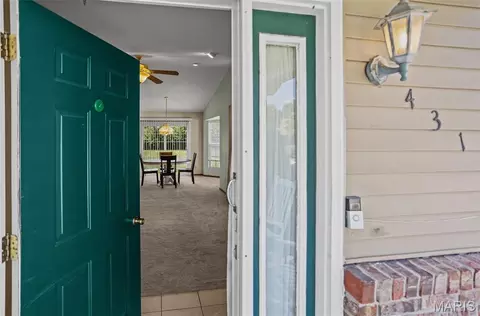 Entry Way - 431 Pheasant Ln, Moro, IL 62067 photo 1 of 4