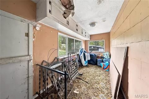 Entry Way - 317 Eldon St, Saint James, MO 65559 photo 1 of 1
