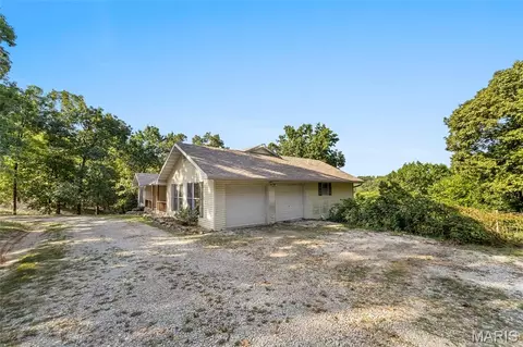 Exterior - 11741 County Road 385, Holts Summit, MO 65043 photo 4 of 7