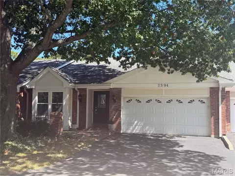 2394 Baxton Way, Chesterfield, MO 63017