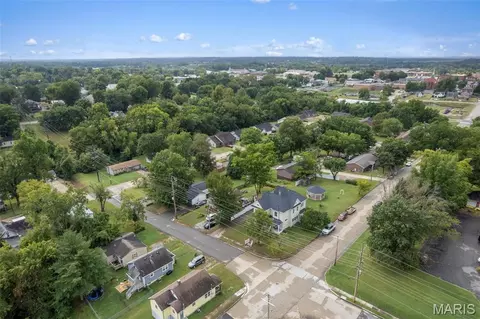 View/Area - 203 S Bellevue St, Jackson, MO 63755 photo 1 of 4