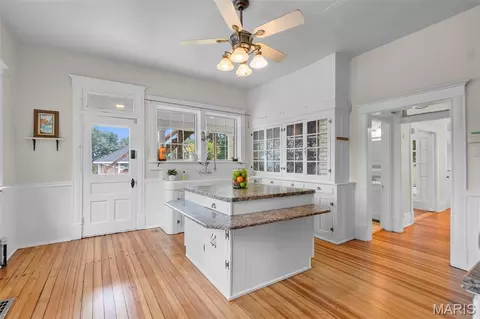Kitchen - 203 S Bellevue St, Jackson, MO 63755 photo 6 of 8