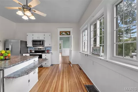 Kitchen - 203 S Bellevue St, Jackson, MO 63755 photo 5 of 8