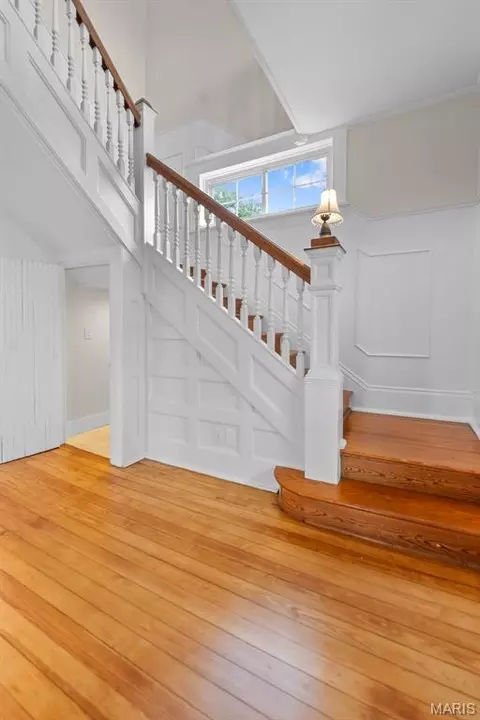 Entry Way - 203 S Bellevue St, Jackson, MO 63755 photo 5 of 9