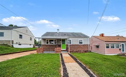 8505 Pilot Ave, Saint Louis, MO 63123