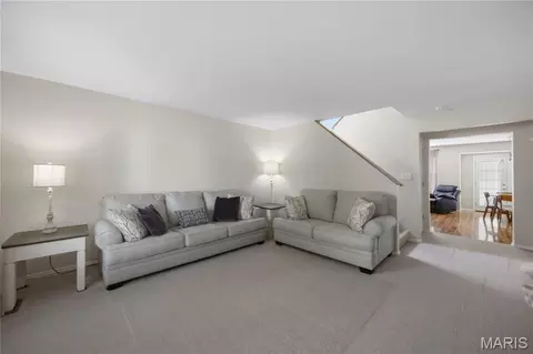 Living - 64 Brimstone Cor, O'fallon, MO 63366 photo 2 of 4