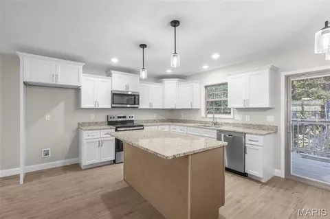 Kitchen - 5419 Flatrock Trce, Jackson, MO 63755 photo 1 of 2