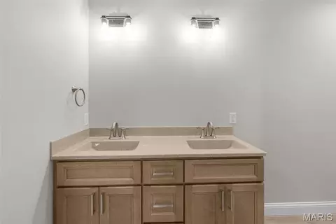 Bath - 5419 Flatrock Trce, Jackson, MO 63755 photo 2 of 5