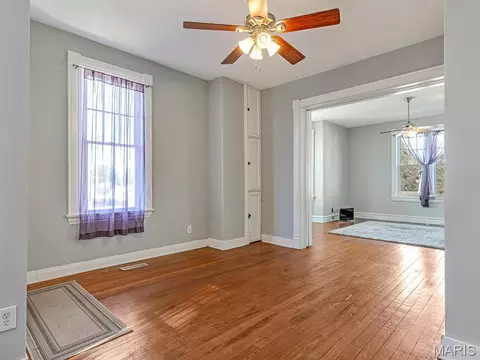 Living - 210 W 4th St, Waterloo, IL 62298 photo 2 of 5