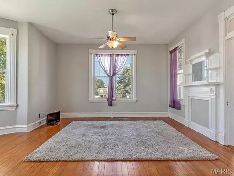 Living - 210 W 4th St, Waterloo, IL 62298 photo 3 of 5