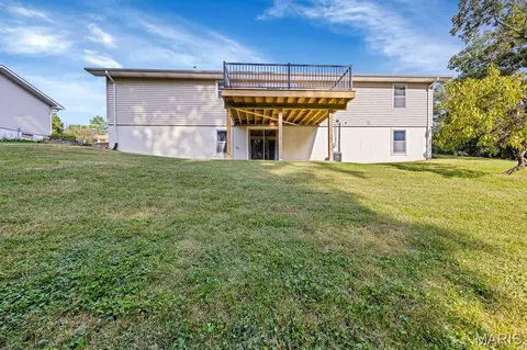 Exterior - 453 Michelle Dr, Washington, MO 63090 photo 8 of 9