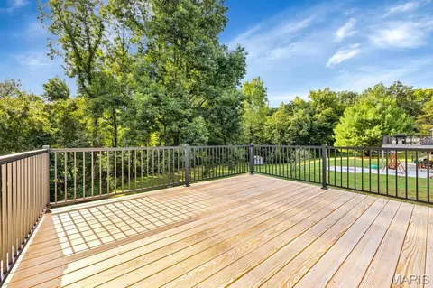 Exterior - 453 Michelle Dr, Washington, MO 63090 photo 2 of 9
