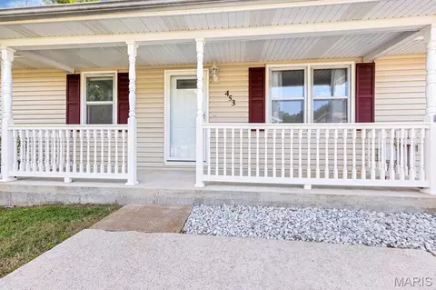 Exterior - 453 Michelle Dr, Washington, MO 63090 photo 1 of 9