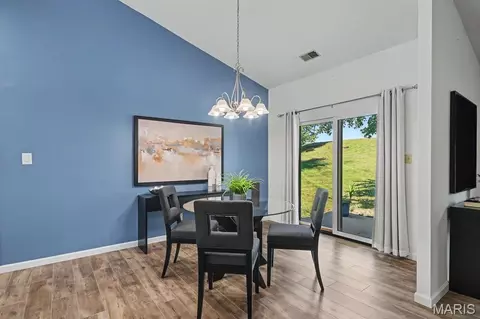 Dining - 1017 Pocono Trl, Ballwin, MO 63021 photo 2 of 2