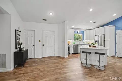 Entry Way - 1017 Pocono Trl, Ballwin, MO 63021 photo 1 of 1