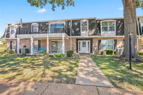 1660 Blue Ridge Dr #A, Saint Louis, MO 63125