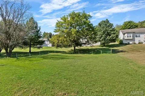 Exterior - 102 Stull Dr, Benton, MO 63736 photo 8 of 10