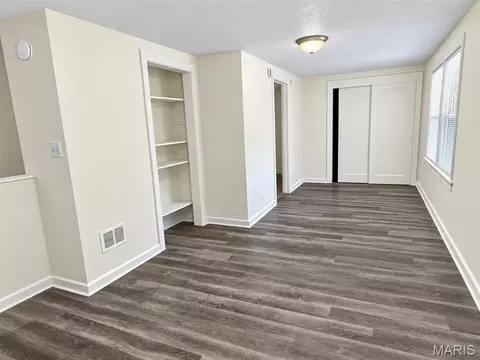 Living - 2108 Main St, Alton, IL 62002 photo 3 of 4
