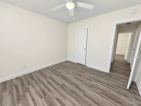Bedroom - 2108 Main St, Alton, IL 62002 photo 6 of 8