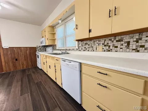 Kitchen - 2108 Main St, Alton, IL 62002 photo 2 of 2
