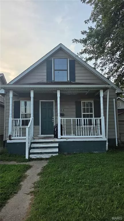 2029 Lee Ave, Granite City, IL 62040