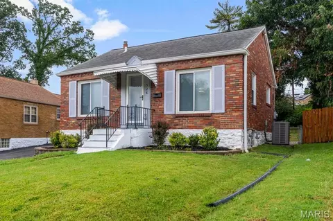 528 Ruthland Dr, Saint Louis, MO 63125