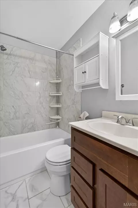Bath - 208 Hill Dr, Gray Summit, MO 63039 photo 1 of 3