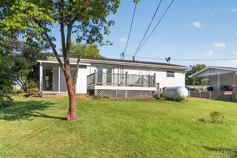 Exterior - 208 Hill Dr, Gray Summit, MO 63039 photo 10 of 13