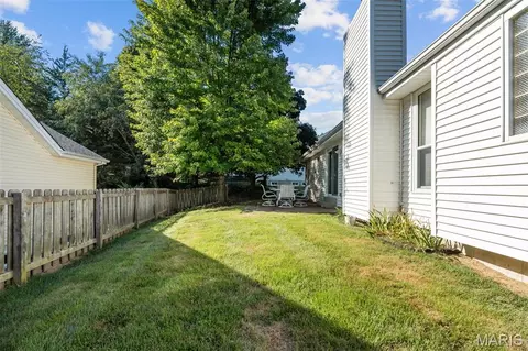Exterior - 16500 Thunderhead Canyon Ct, Ballwin, MO 63011 photo 5 of 6