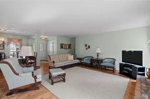 Living - 16500 Thunderhead Canyon Ct, Ballwin, MO 63011 photo 3 of 3