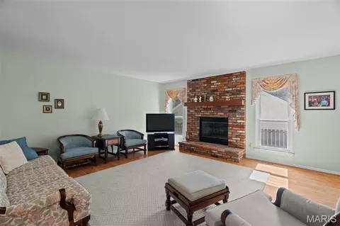 Living - 16500 Thunderhead Canyon Ct, Ballwin, MO 63011 photo 1 of 3