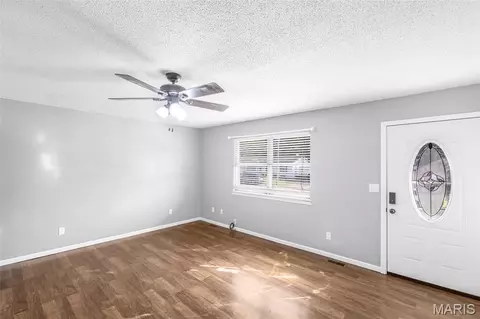 Living - 1045 Hannah St, Jackson, MO 63755 photo 1 of 1