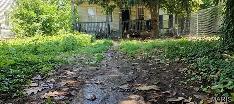 5257 Alcott Ave, Saint Louis, MO 63120
