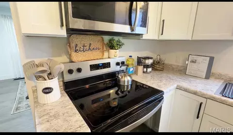 Kitchen - 1003 E 3rd St, Salem, MO 65560 photo 1 of 2