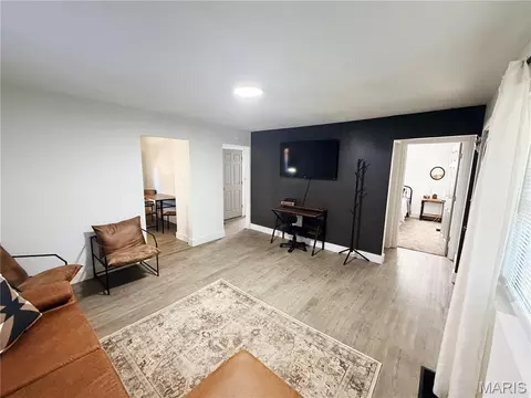 Living - 1003 E 3rd St, Salem, MO 65560 photo 1 of 1