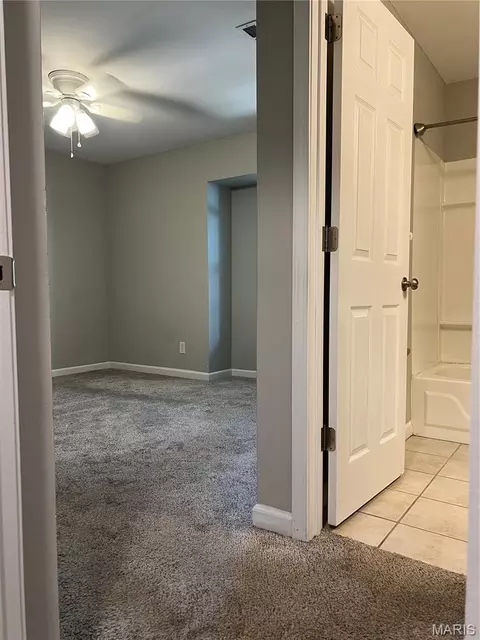Entry Way - 708 L Ridgeside Dr #L, Ballwin, MO 63021 photo 2 of 2