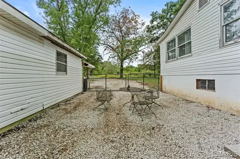Exterior - 2203 Catawissa Rd, Pacific, MO 63069 photo 7 of 9