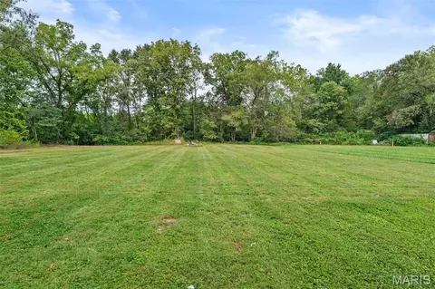 Exterior - 2203 Catawissa Rd, Pacific, MO 63069 photo 6 of 9