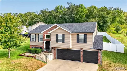 Exterior - 2829 Mallard Ct, Imperial, MO 63052 photo 2 of 8