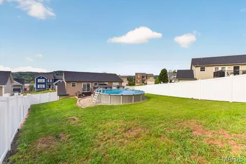 Exterior - 2829 Mallard Ct, Imperial, MO 63052 photo 5 of 8
