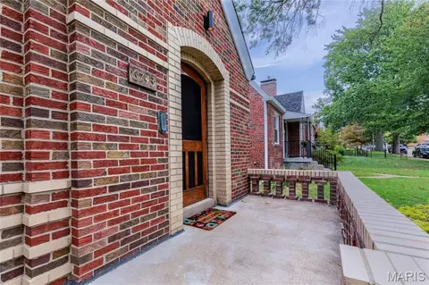 Exterior - 6743 Devonshire Ave, Saint Louis, MO 63109 photo 4 of 8