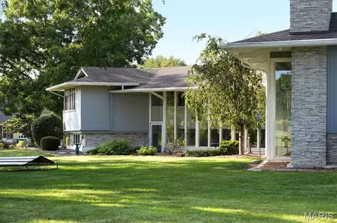 Exterior - 1114 S Perrine Ave, Centralia, IL 62801 photo 19 of 28